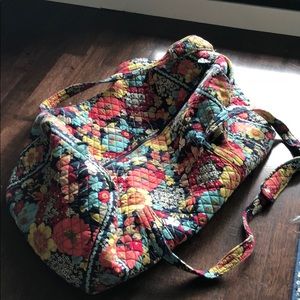 Extra large Vera Bradley duffel